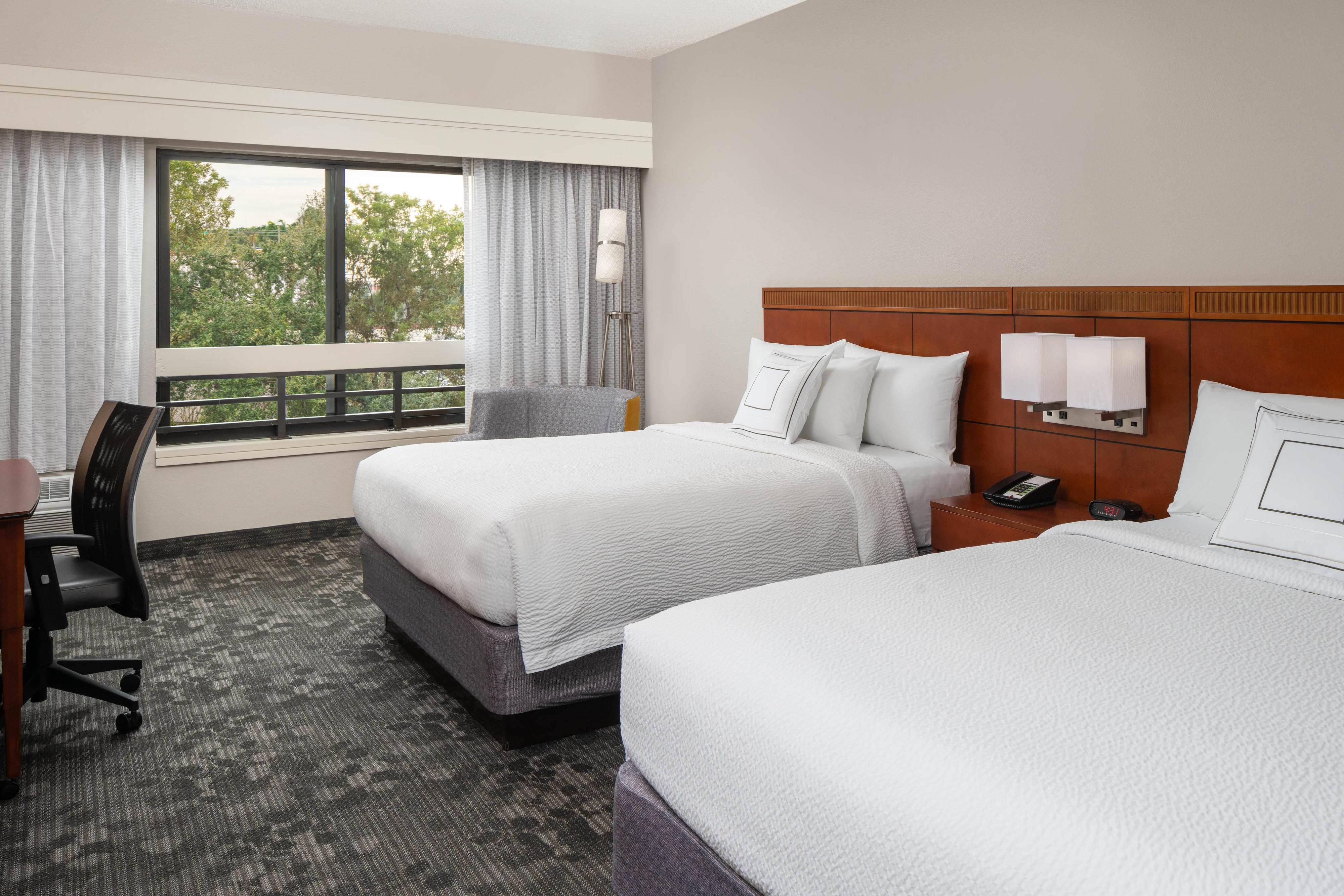 Sonesta Select Miami Lakes Bagian luar foto